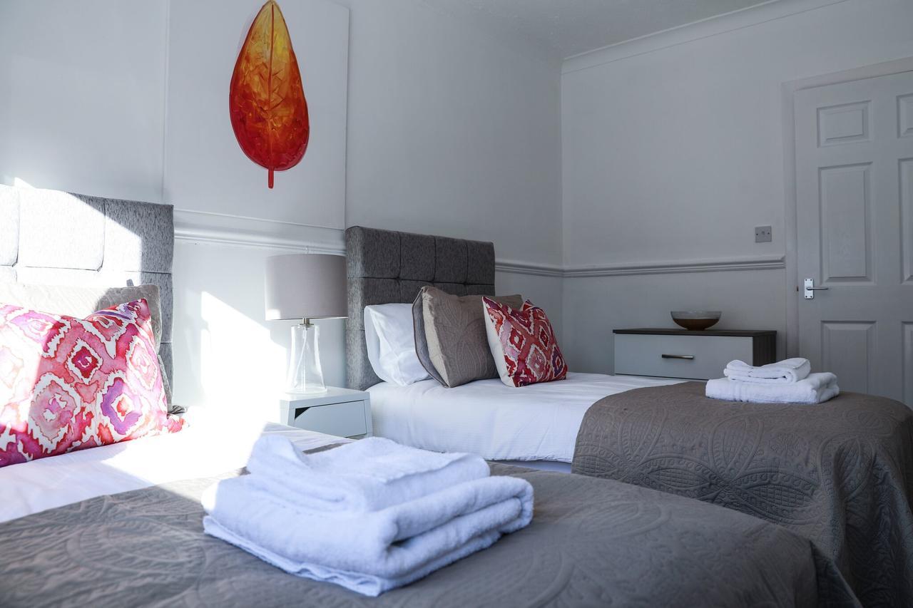 Meadowburn View Appartement Wishaw  Buitenkant foto